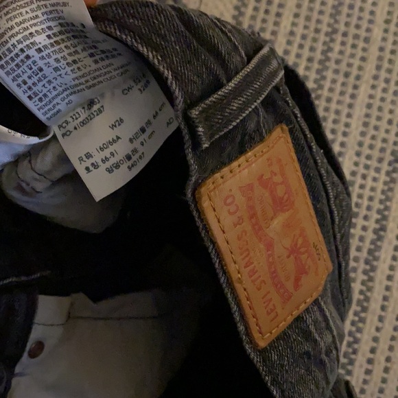 Destroyed Black Levi 501 Shorts - Picture 4 of 5